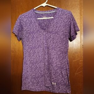 Women's Under Armour vneck short sleeve shirt size Med